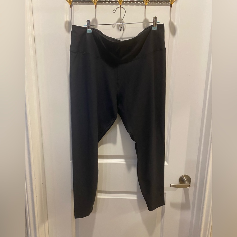 Nike Women Plus Size 3X Dri-FIT Black Leggings -EUC
